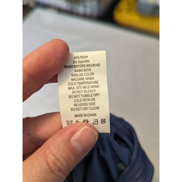 Zyia Active Women's Size Medium Mesh Cropped Blue Tank - Picture 9 of 12